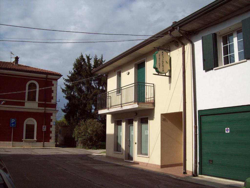 Residenza Stazione Bonferraro Kültér fotó